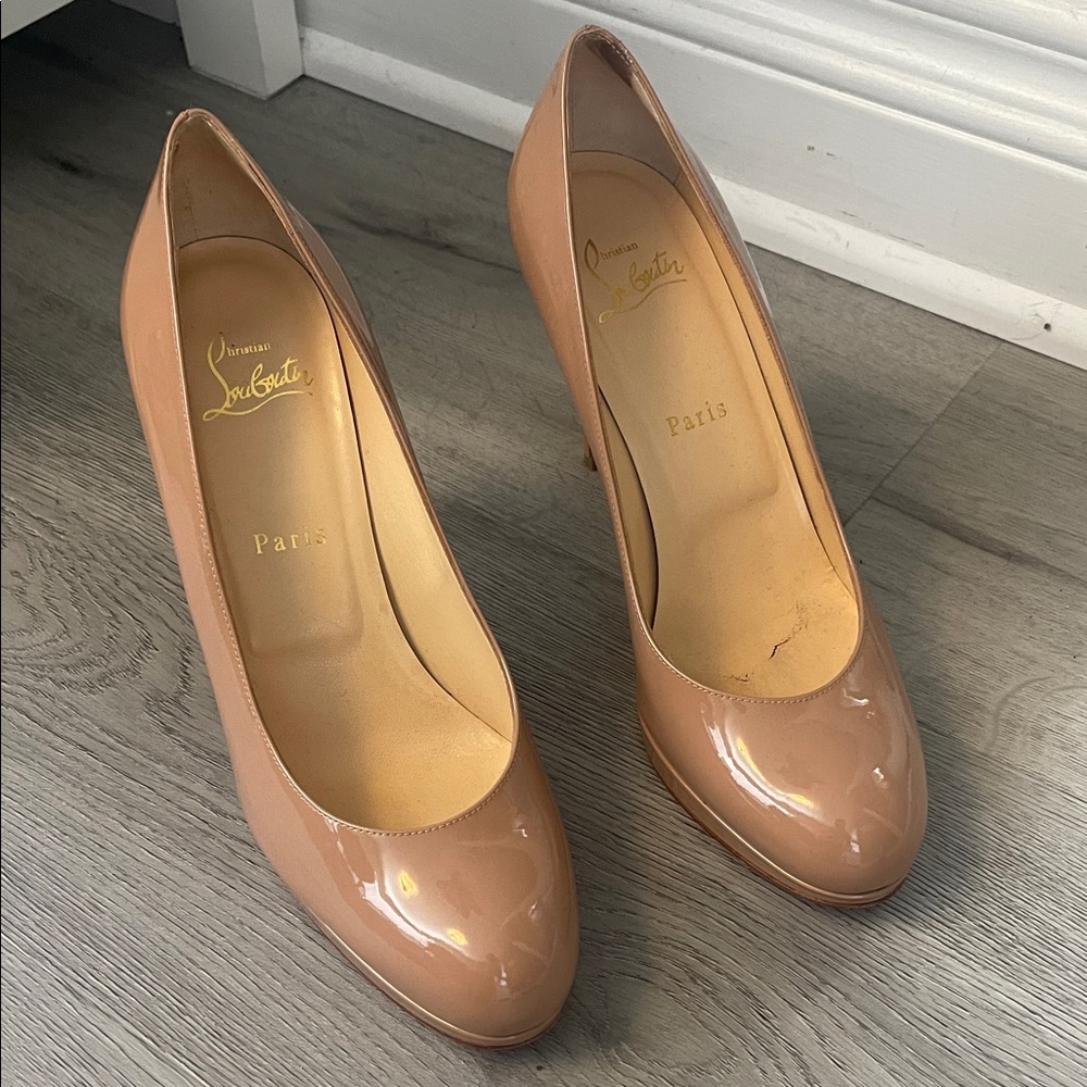Christian Louboutin Beige Patent Leather Heels